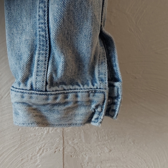 Gap lightwash denim jacket - Picture 8 of 12